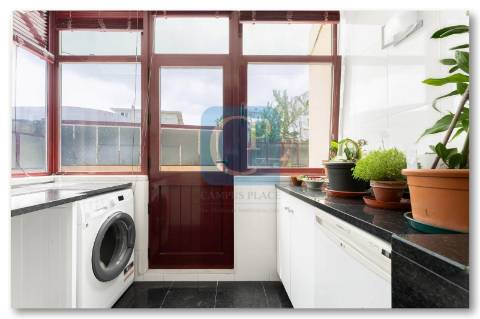 Apartamento T3 com terraço na Maia