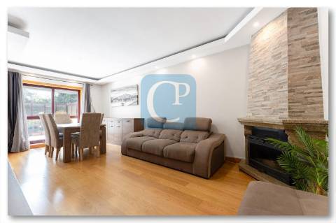 Apartamento T3 com terraço na Maia