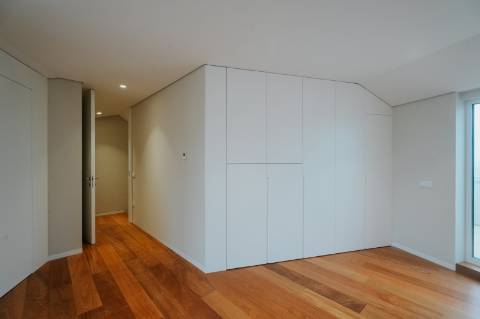 T4 Duplex no Centro da Cidade e Junto à Praia Póvoa de Varzim