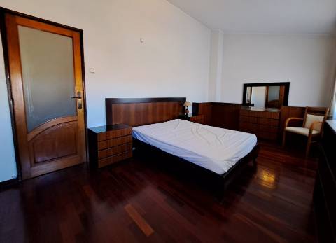 Moradia T3 p/ Arrendamento Anual em 1ª Linha de Mar em Vila do Conde
