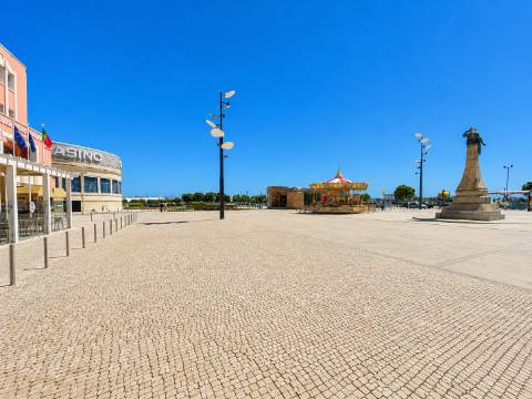 Moradia Única na Rua da Junqueira Póvoa de Varzim
