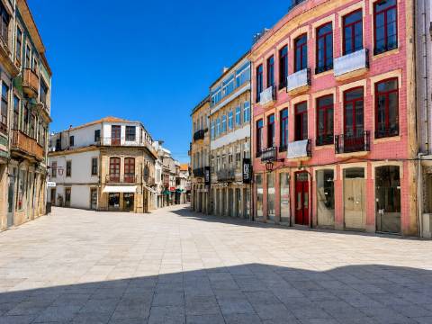 Moradia Única na Rua da Junqueira Póvoa de Varzim