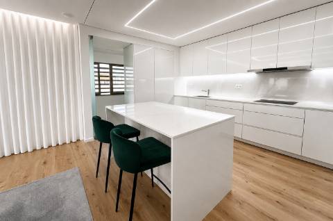 Penthouse T3 Totalmente Renovada na Póvoa de Varzim