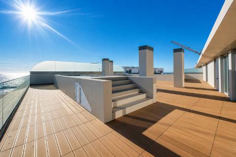 Penthouse T3 Nova em 1ª Linha de Mar em Vila do Conde