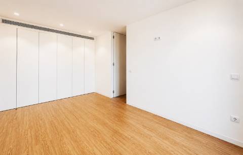 Penthouse T3 Nova em 1ª Linha de Mar em Vila do Conde