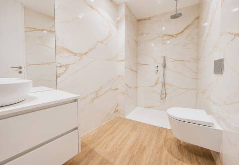 Penthouse T3 Nova em 1ª Linha de Mar em Vila do Conde