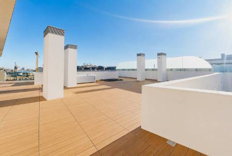 Penthouse T3 Nova em 1ª Linha de Mar em Vila do Conde