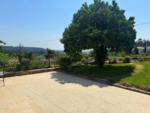 Moradia T3 Rústica em Terroso Póvoa de Varzim