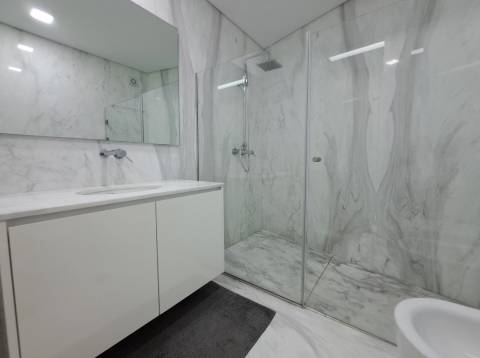 T3 de Luxo c/ Terraço Panorâmico no Último Piso em Vila do Conde