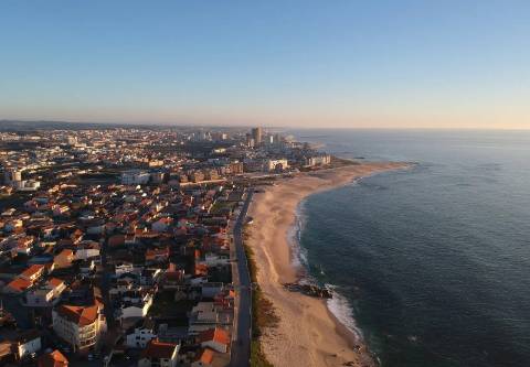T3 em 2ª Linha de Mar em Vila do Aver-O-Mar na Póvoa de Varzim
