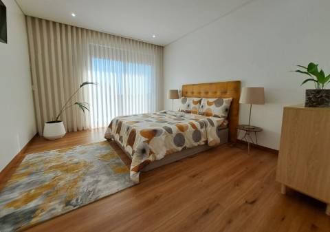 Moradia T4 de Luxo em Terroso na Póvoa de Varzim