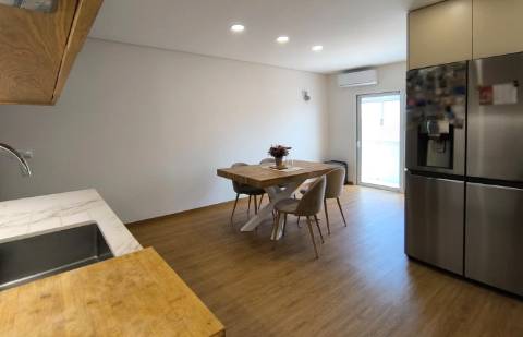 T2 Duplex com Terraço em 1ª Linha de Mar em Vila do Conde
