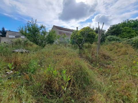 Terreno com 925 m2 na Junqueira em Vila do Conde