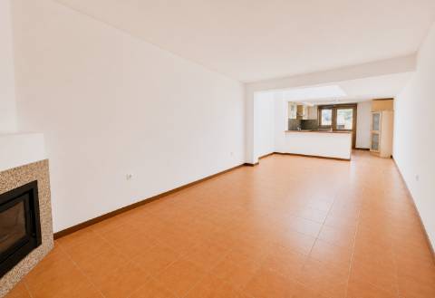 Moradia T4 no Centro da Póvoa de Varzim