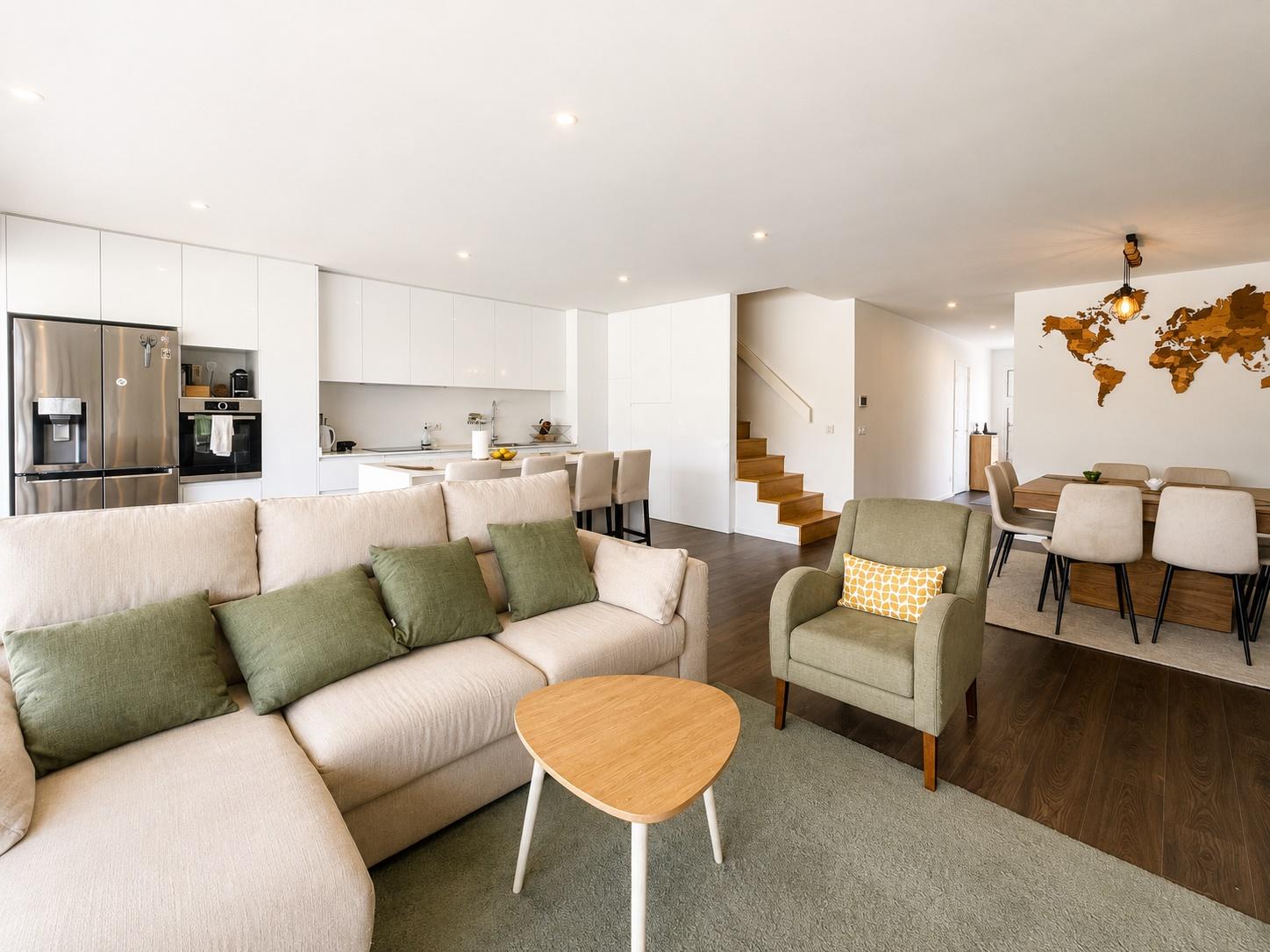 Moradia T3 +1 como Nova Junto ao Outlet em Vila Chã, Vila do Conde