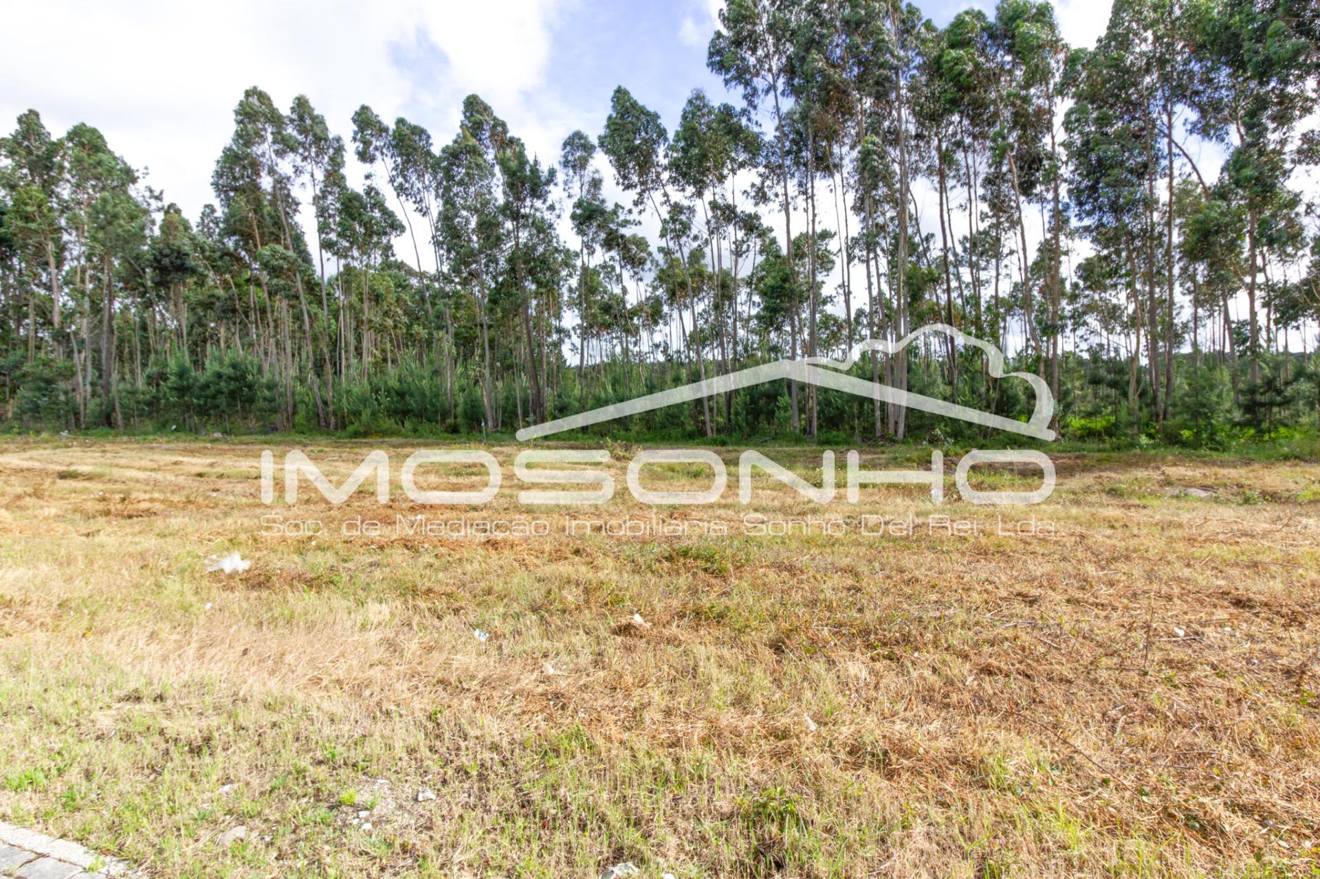 Lote de terreno para construção de moradia isolada