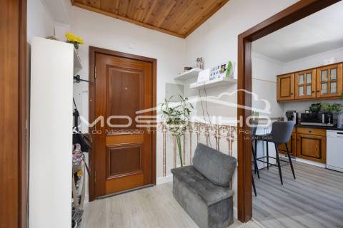 Apartamento T3 com ótimas áreas e excelente exposição solar