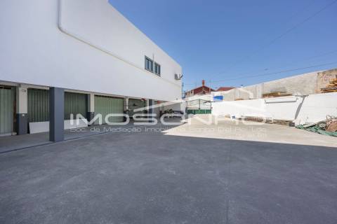 Apartamento T3 com ótimas áreas e excelente exposição solar