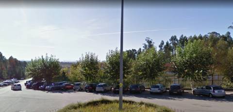 Terreno para construção de moradia 3 frentes em Sobrado