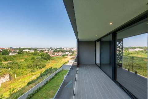 T3 Rio Tinto| Sense| 2 Suites| 2 Frentes| Garagem