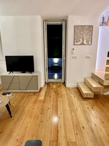 Edifício Remodelado na Rua de São Bento - Excelente Oportunidade de Investimento