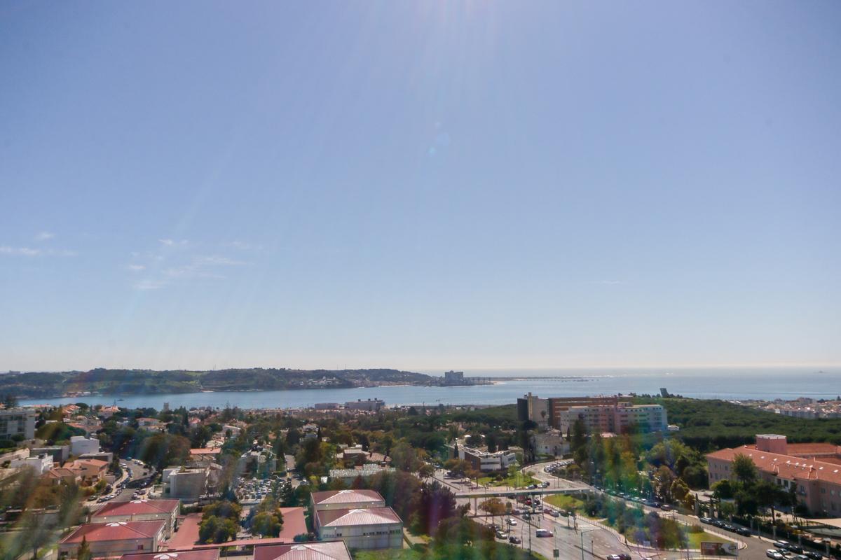 Apartamento T4 de Luxo para Arrendamento - Torres do Restelo, Lisboa