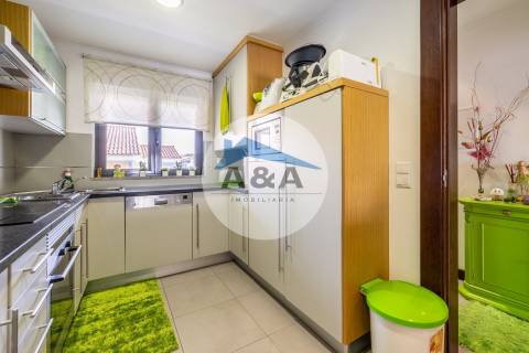 Apartamento T4 Duplex com Vista Mar a 50 metros da Praia – Pedra do Ouro