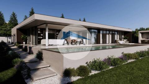 Elegância Térrea com Piscina e Vistas Panorâmicas - Alcobaça