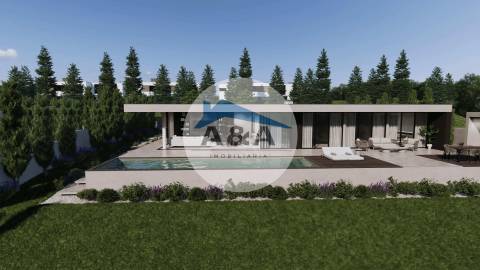 Elegância Térrea com Piscina e Vistas Panorâmicas - Alcobaça