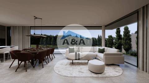 Elegância Térrea com Piscina e Vistas Panorâmicas - Alcobaça