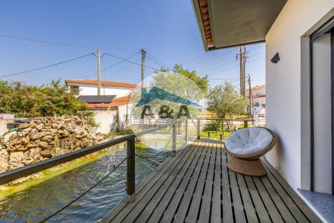 Moradia Térrea Semi-nova com Elevada Eficiência Energética a Apenas 2 Minutos da Praia da Vieira