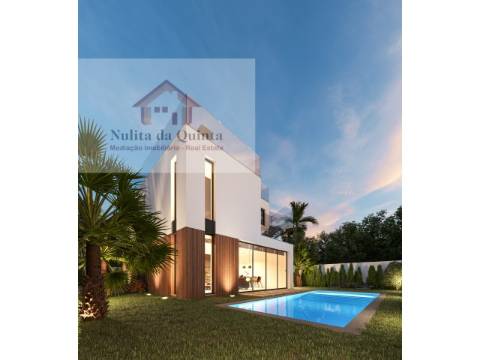 EXCELENTE MORADIA T3 COM PISCINA EM ALBUFEIRA