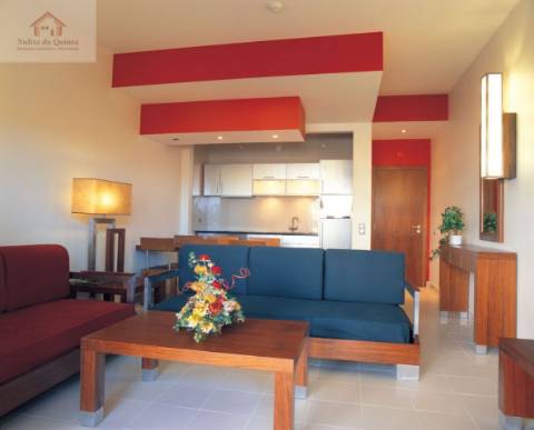 Agradável apartamento T1 equipado e mobilado, vista piscina e mar- Albufeira