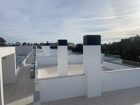 Luxuosa Penthouse com espetacular vista para o mar e praia