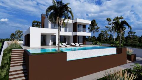 Excelente moradia T3 +1 com piscina em condómino de prestígio