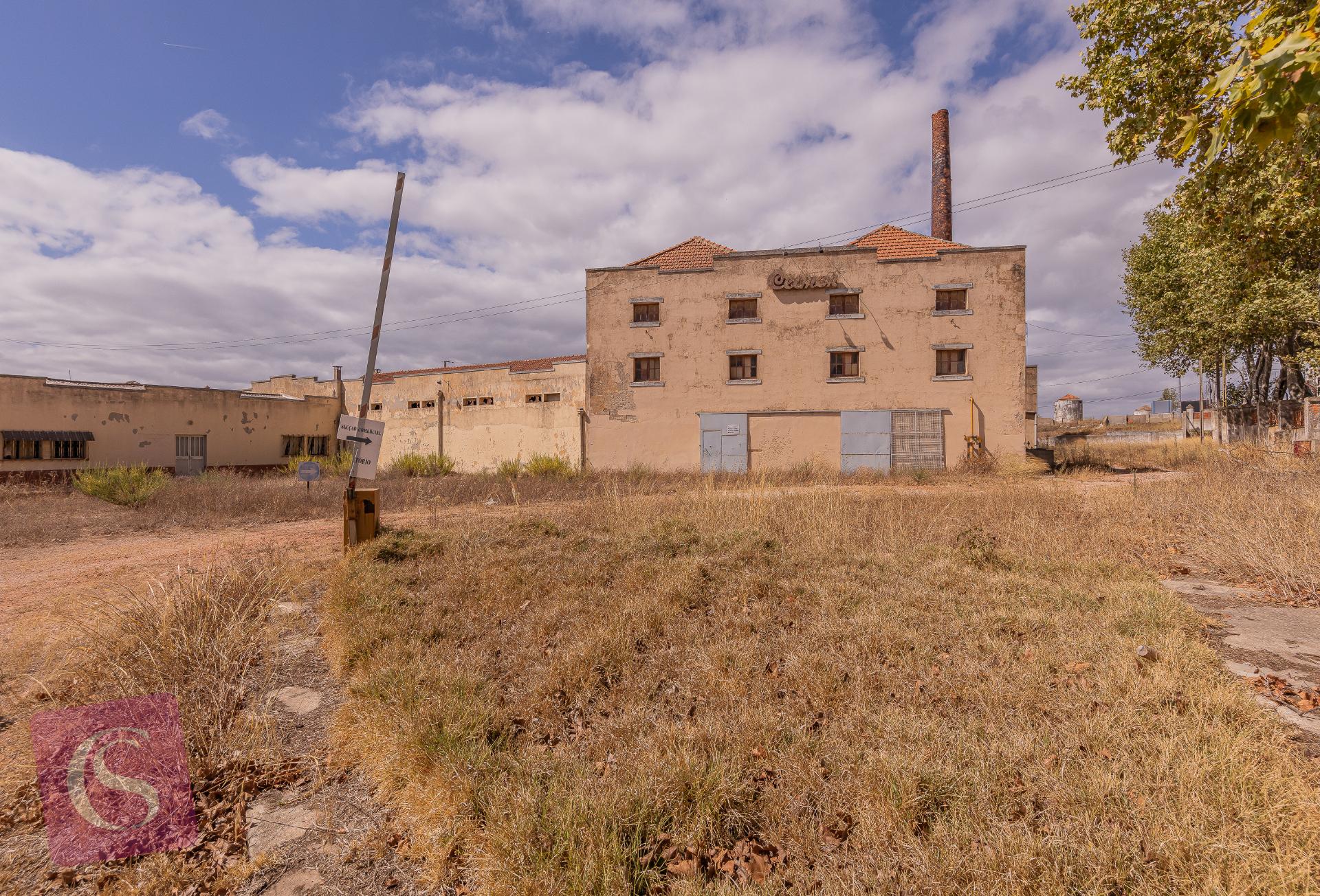 Terreno urbano para construção Habitacional e Serviços