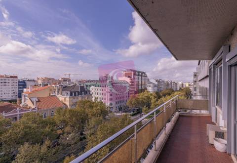 APARTAMENTO AV. DA REPUBLICA EDÍFICIO DO GALETO - LISBOA