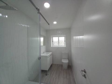 APARTAMENTO | TOTALMENTE REMODELADO | PONTINHA | T3 | 2 MINUTOS A PÉ DO METRO