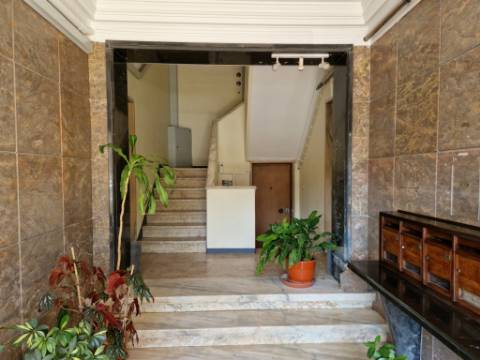 APARTAMENTO | TOTALMENTE REMODELADO | PONTINHA | T3 | 2 MINUTOS A PÉ DO METRO