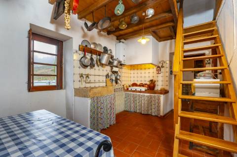 Moradia com 3 Quartos | Refúgio com Vista Deslumbrante para a Serra de Montejunto