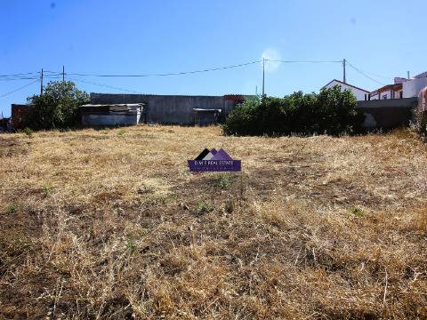 Terreno com arrecadação em Odeleite - Tranquilidade e contacto com a Natureza