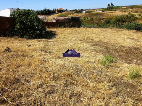 Terreno com arrecadação em Odeleite - Tranquilidade e contacto com a Natureza