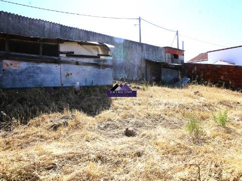 Terreno com arrecadação em Odeleite - Tranquilidade e contacto com a Natureza