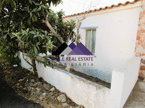 Casa Térrea T2 em Ruína com Terreno | Odeleite