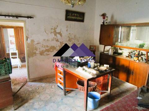 Casa Térrea T2 em Ruína com Terreno | Odeleite