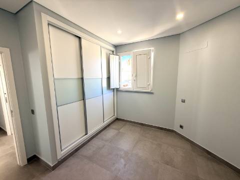 Moradia Moderna T6 em Castro Marim - Conforto, Espaço e Qualidade de Vida