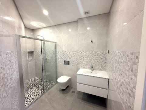 Moradia Moderna T6 em Castro Marim - Conforto, Espaço e Qualidade de Vida