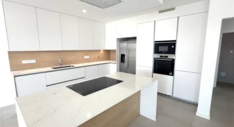 Moradia nova de Luxo T4 com Piscina em Castro Marim