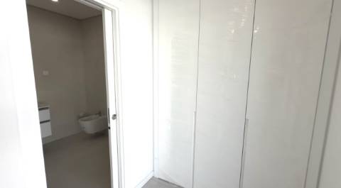 Moradia nova de Luxo T4 com Piscina em Castro Marim
