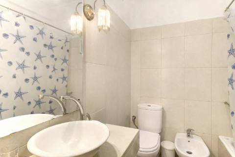 Apartamento T2 no Centro de Monte Gordo
